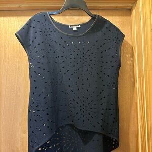 Stylish Dark Navy Isometric Top